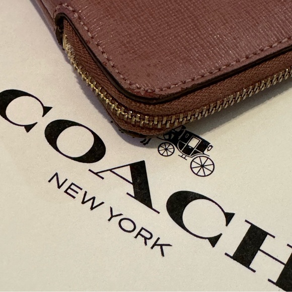 COACH - Mauve / Pink Small Wristlet / Wallet - Picture 8 of 12
